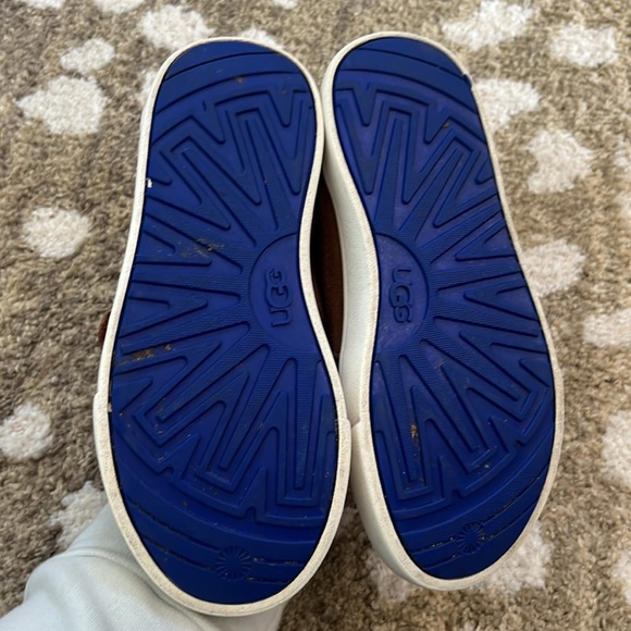 Boys UGG boots size 12 - Picture 8 of 9